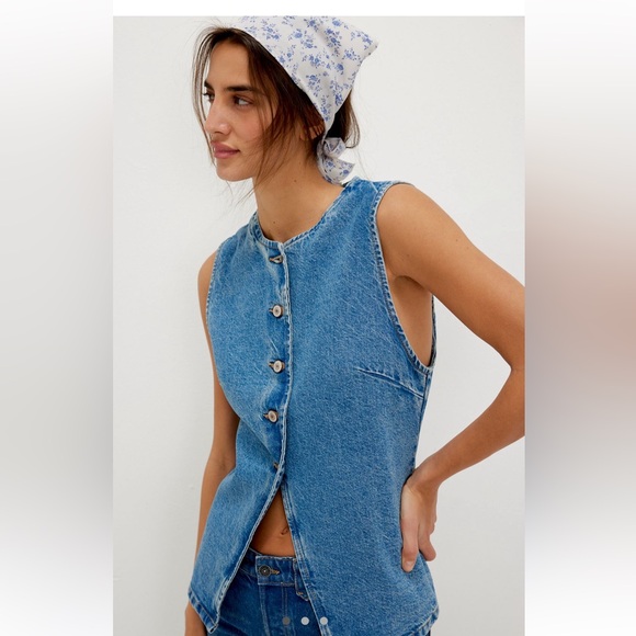 Free People Jackets & Blazers - Free People Aimee Denim Vest- LG